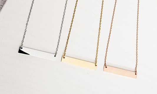 Medium Horizontal Bar Neclace